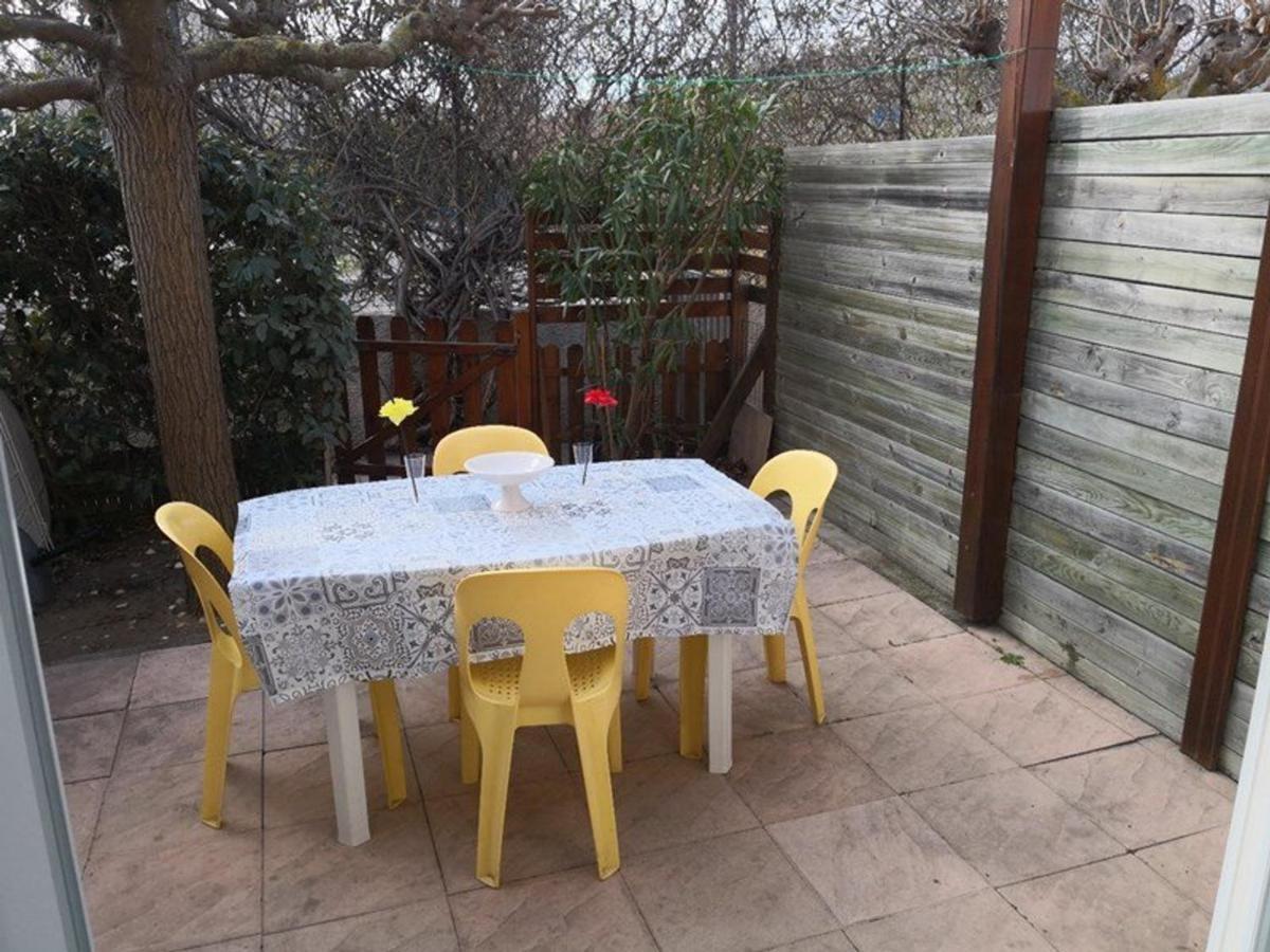 Maison Avec Piscine Proche Plage, 5 Couchages Et Parking Prive - Fr-1-326-685 *